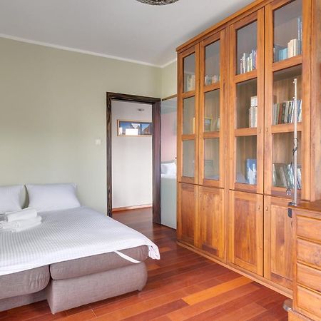 Lasek Marcelinski 2-Bedroom Apartment Poznan Luaran gambar